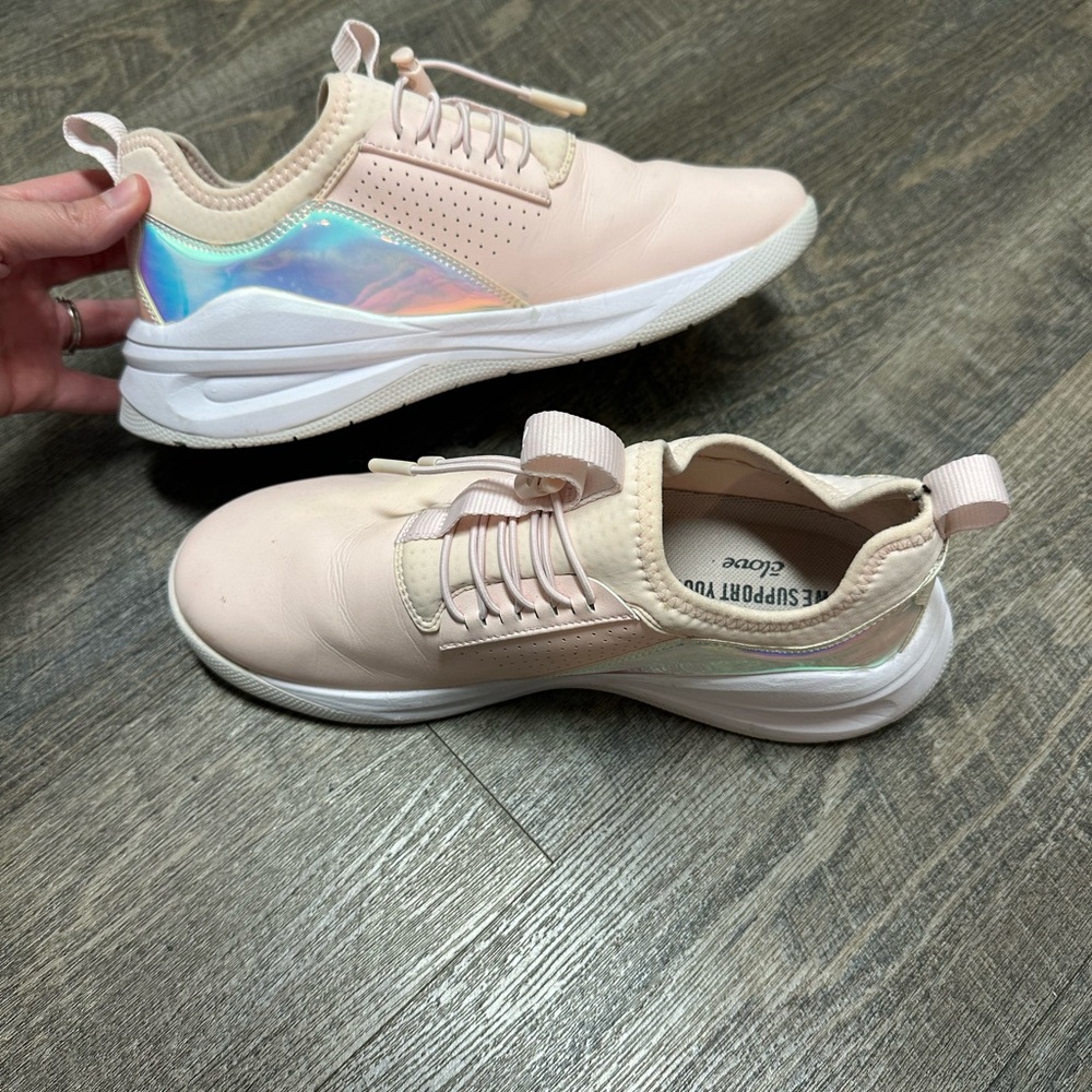Stylish Pink Women's Sneakers